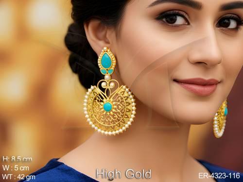 Round Paan Hold Antique Earrings