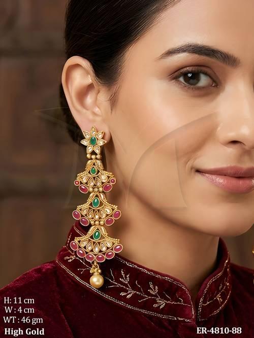 triple arc pie earrings detail