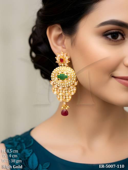 paan shape oval triangular polki earrings detail