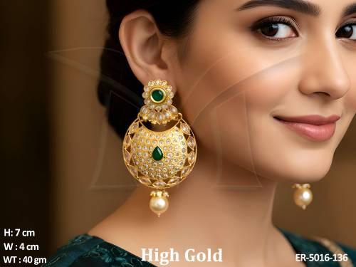 half circle shape antique earrings detail