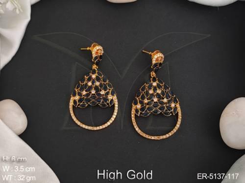 triangular in paan shape ad earrings detail