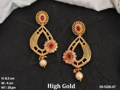 side flower oval shape antique earrings detail