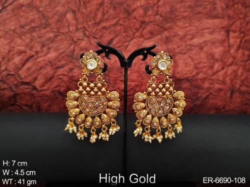 half circle paan shape designed earrings detail