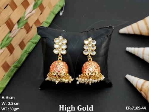 jhumki style shaped antique earrings detail