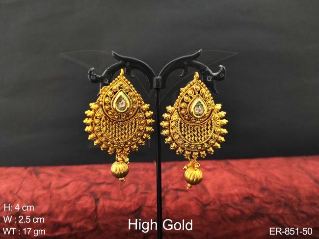 chand paan shaped antique earings detail