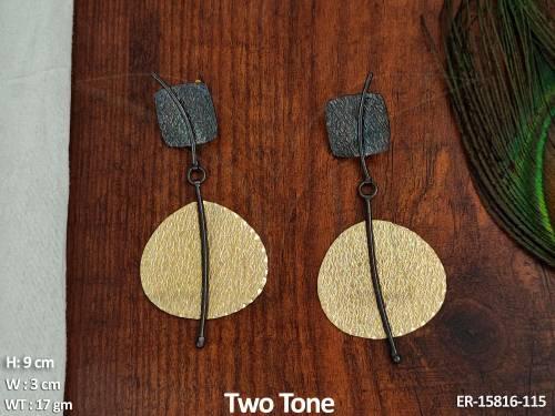 beautiful-fusion-two-tone-polish-to-enhance-your-outfit-earrings