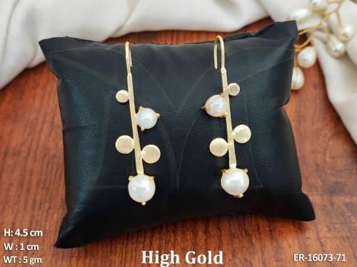 fusion-design-high-gold-polish-fancy-style-earrings-