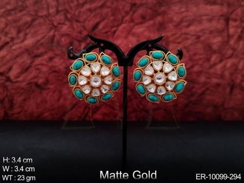 Matte Gold Polish Fusion Kundan Stud Earring 