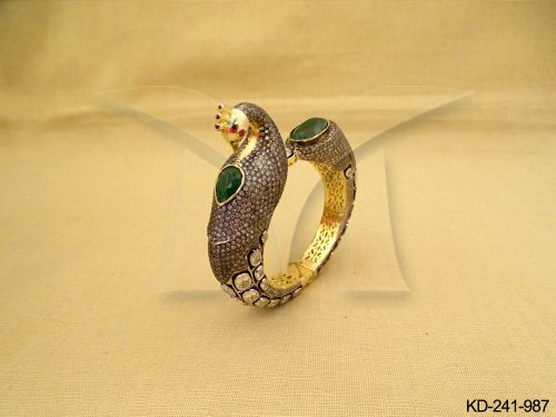 peacock face fusion kada detail