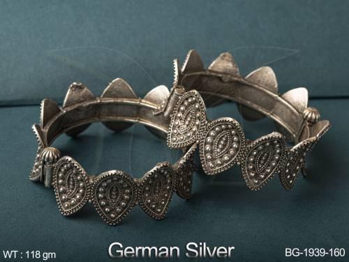 Beautiful Fancy Style Party wear Oxidised Jeweller German Silver Bangle Set 