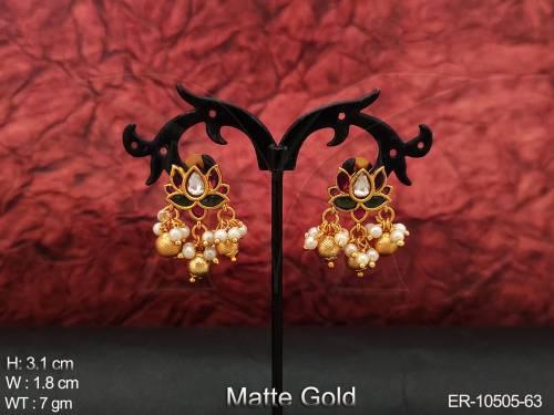kemp-jewelry-matte-gold-polish-fancy-design-casual-wear-beautiful-kemp-stud-earring