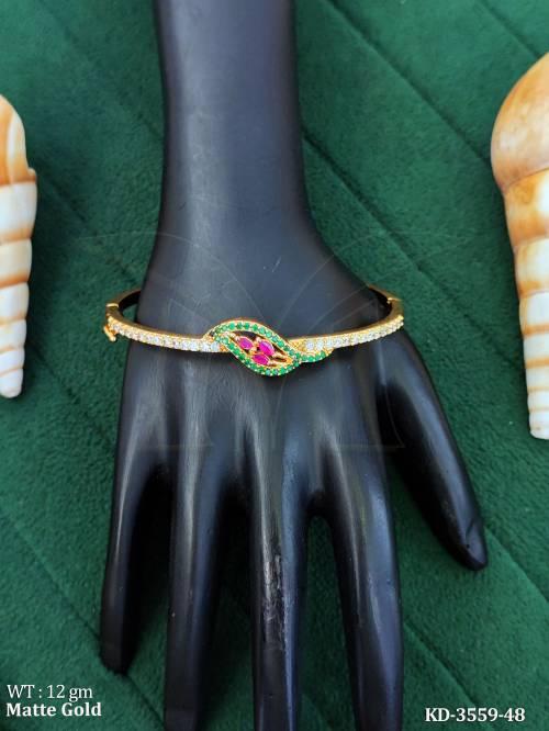 classic-kemp-stone-matte-gold-kada-for-women