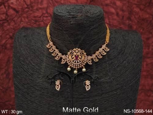 Beautiful Kemp Jewellery Fancy Design Matte Gold Polish Designer Party wear Kemp Necklace Set