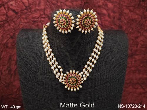 designer-fancy-style-matte-gold-polish-beautiful-kemp-jewellery-clustered-pearl-necklace-set-