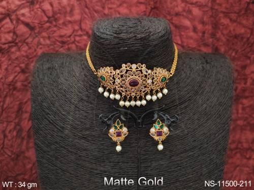 Fancy Design Clustered Pearl Matte Gold Polish Party wear Kemp Desing Kemp Jewellery Choker Style Necklace Set 