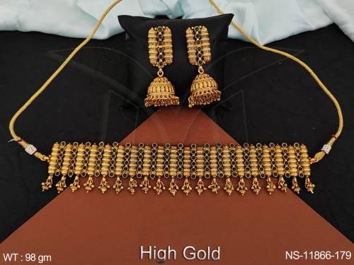 High Gold Polish Fancy Design Party wear Kemp Desing Choker Style Kemp Jewellery Necklace Set