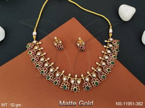 kemp-jewellery-matte-gold-polish-party-wear-short-necklace-set