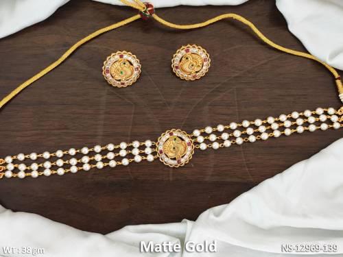 Clustered Pearl Matte Gold Polish Kemp Design Party wear Choker Style Kemp Necklace Set 