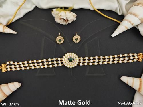 matte-gold-polish-kemp-jewellery-designer-party-wear-kemp-choker-necklace-set