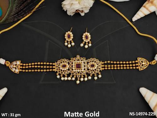 Kemp Jewellery Fashionable Matte Gold Polish Cluster Pearl Short Kemp Necklace set 