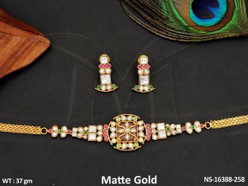 Elegant Matte Gold Polish Necklace Set with Matching Earrings for Any Occasion 