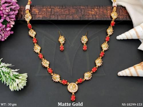 elegant-matte-gold-kemp-stone-necklace-with-earrings-