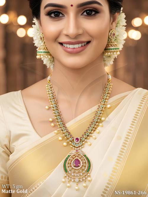 matte-gold-kemp-pendant-necklace-set-with-jhumka