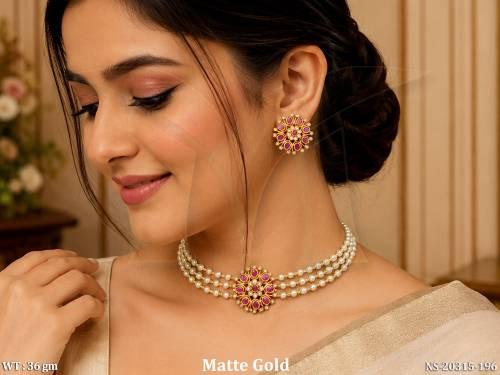 Matte Gold Kemp Pearl Choker Necklace Set with Earrings