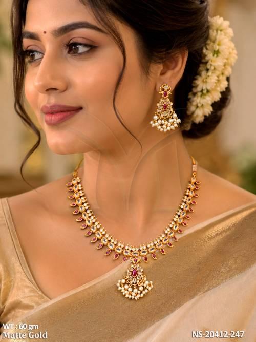 Traditional Kemp Pearl Matte Gold Necklace Set