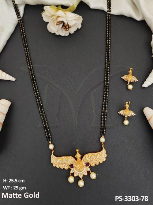 fancy-style-clustered-pearl-designer-pendant-matte-gold-polish-beautiful-long-kemp-pendant-set
