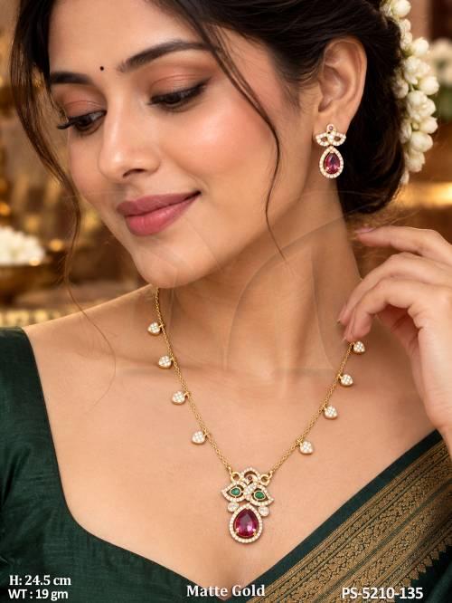 traditional-kemp-matte-gold-designer-pendant-set