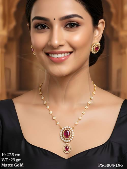 minimal-matte-gold-pendant-set-with-stone-drop-charm
