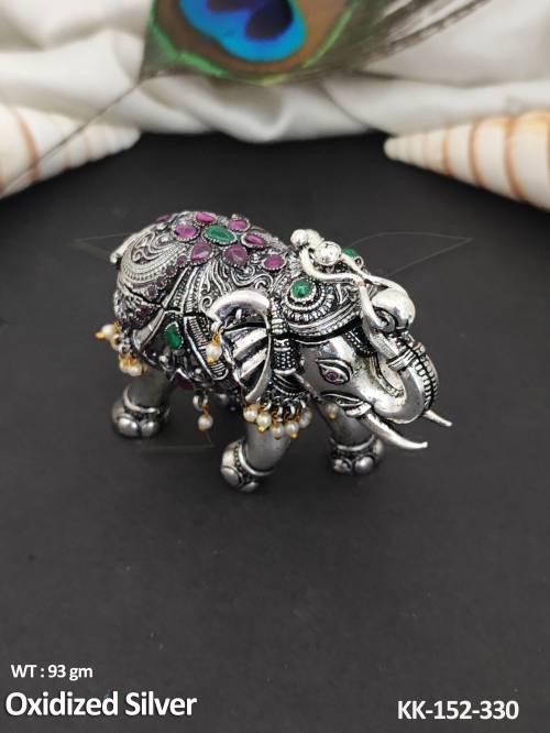 beautiful-sindoor-box-with-oxidized-polish-and-clustured-pearls