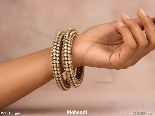 Premium Mehendi Polish Kundan 2 Bangle Set