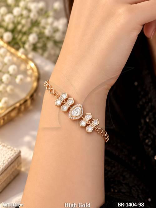 Premium White Stone Flower Link Bracelet