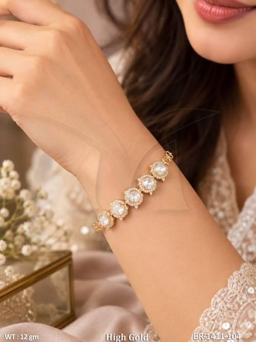 Traditional Floral Kundan Bracelet Design