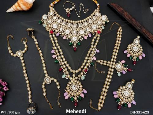 Beautiful Designer Mehendi Polish Fancy Style Dulhan Set   
