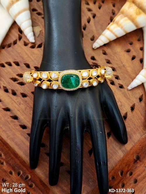 KD-1372-363-green white
