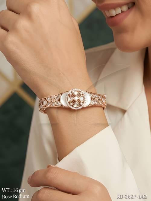 traditional-kundan-kada-with-floral-motif-design