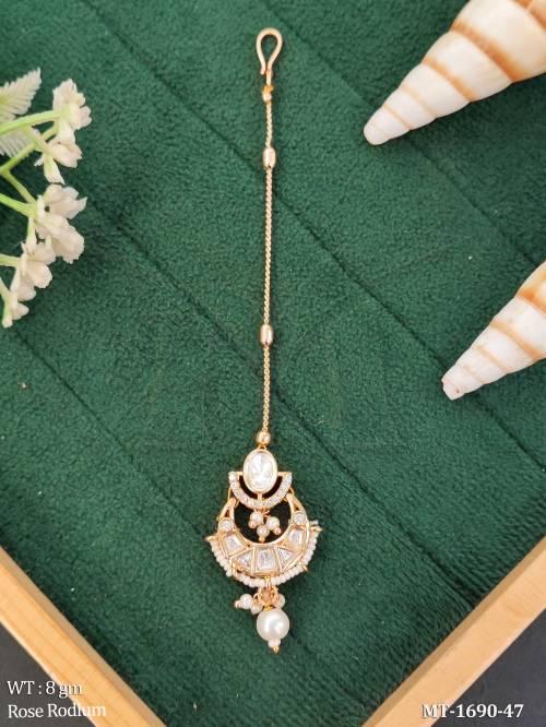 kundan-maang-tikka-traditional-design-for-women