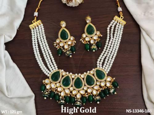 Clustered Pearl Designer Party wear High Gold Polish Fancy Style Kundan Stones Kundan Jewellery Short Necklace Set 