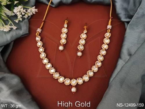 kundan-jewellery-high-gold-polsih-fancy-design-party-wear-beautiful-kundan-short-necklace-set
