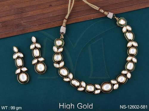 beautiful-fancy-desing-party-wear-kundan-stones-kundan-jeweelery-kundan-short-necklace-set-