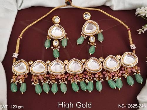 kundan-stones-high-gold-polish-fancy-desing-party-wear-beautiful-kundan-jewellery-kundan-choker-necklace-set-