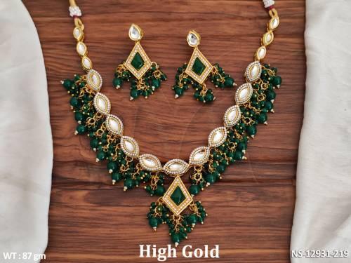 Fancy Design High Gold Polish Beautiful Kundan Stones Kundan Jewellery Short Necklace Set 