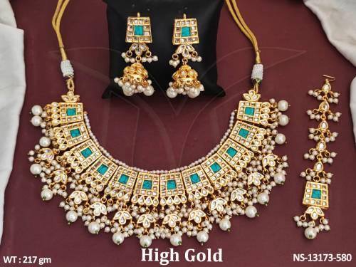 Party wear Beautiful Kundan Stones High Gold Polish Heavy Kundan Choker Necklace Set   