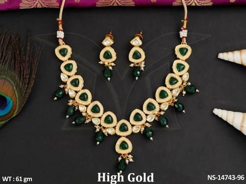kundan-fancy-design-necklace-set-with-high-gold-polish-