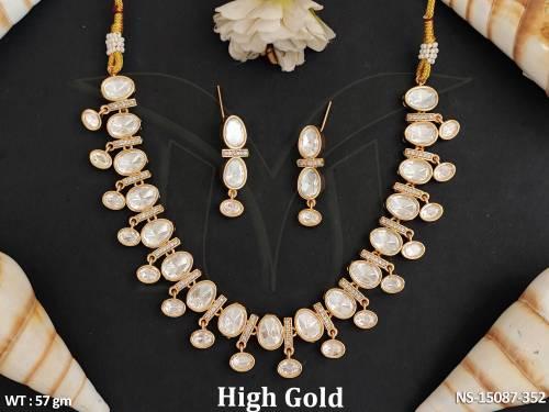kundan-jewellery-high-gold-polish-stylish-design-short-necklace-set-