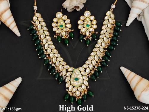 Kundan Jewellery Fancy Design High Gold Polish Short Necklace Set 