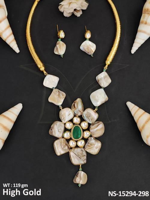 Kundan Jewellery Stylish High Gold Polish Designer Kundan Necklace Set 